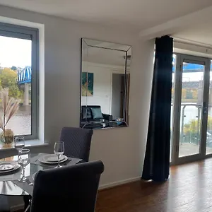 Alexander Riverside Apartment