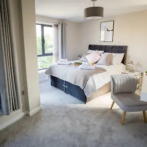 Luxury Quayside Apartment